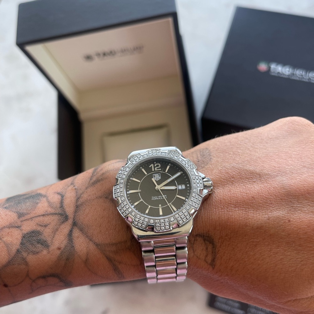 SOLD!!! Tag Heuer Diamonds Ladies Watch Formula 1 WAH1217.BA0852